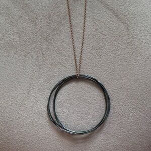 Elegant Silver Circle Pendant Necklace
